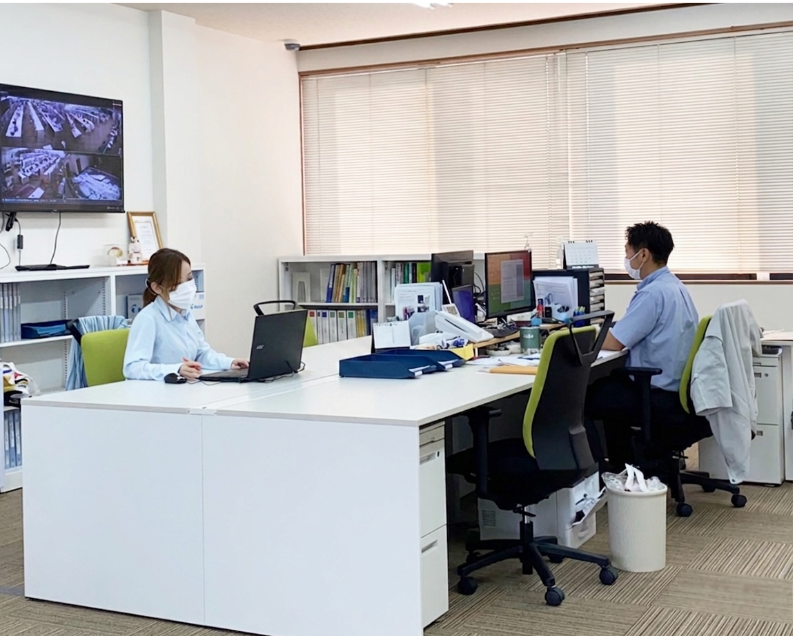 福岡営業所内観